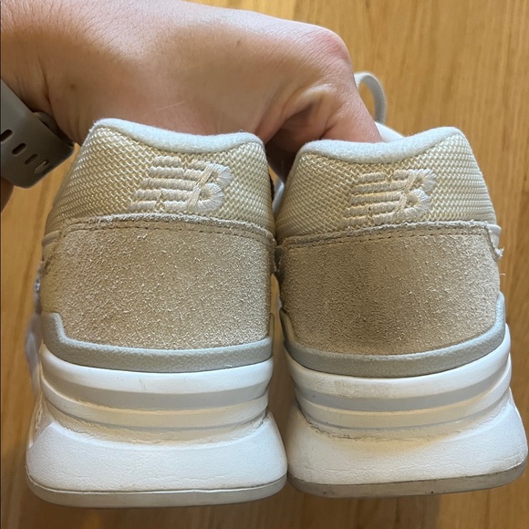 New Balance 997H Women's Sneakers Sz 10 - Picture 3 of 11